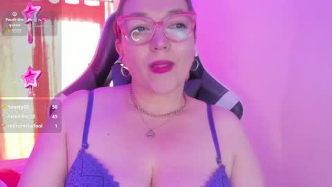 Snapshot of naty__mature_ chatting on 02/06/25, 06:02 Nataly online show from 02/06/25, 06:02