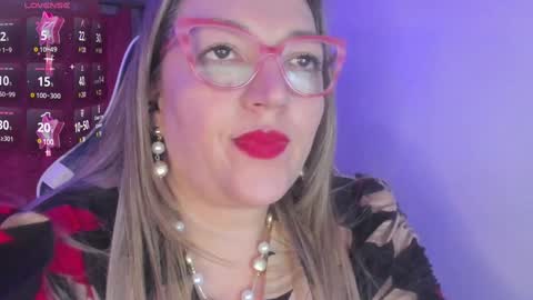 Snapshot of naty__mature_ chatting on 02/08/25, 06:43 Nataly online show from 02/08/25, 06:43