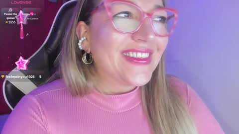 Snapshot of naty__mature_ chatting on 02/09/25, 11:15 Nataly online show from 02/09/25, 11:15