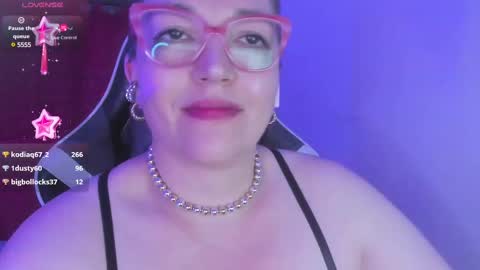 Snapshot of naty__mature_ chatting on 02/11/25, 05:05 Nataly online show from 02/11/25, 05:05