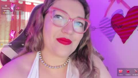 Snapshot of naty__mature_ chatting on 02/14/25, 08:26 Nataly online show from 02/14/25, 08:26