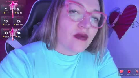 Snapshot of naty__mature_ chatting on 02/22/25, 06:28 Nataly online show from 02/22/25, 06:28