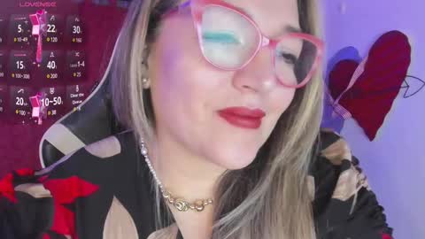 Snapshot of naty__mature_ chatting on 03/09/25, 12:10 Nataly online show from 03/09/25, 12:10
