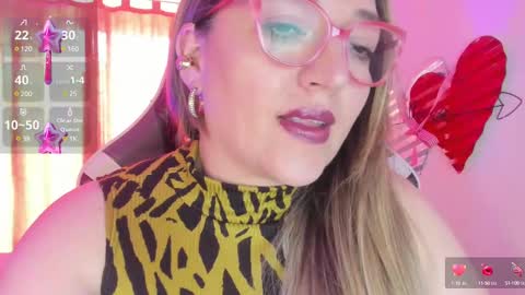 Snapshot of naty__mature_ chatting on 03/10/25, 05:18 Nataly online show from 03/10/25, 05:18