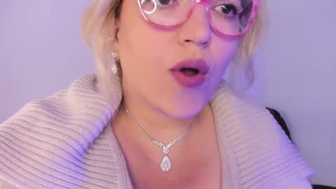 Nataly online show from 10/30/25, 08:38