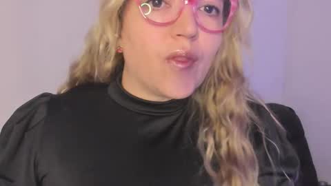 Nataly online show from 11/22/25, 07:02