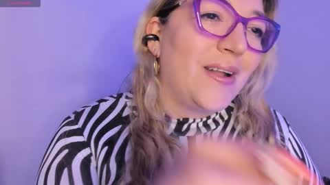 Snapshot of naty__mature_ chatting on 02/12/26, 06:25 Nataly online show from 02/12/26, 06:25