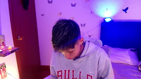 Fernanda online show from 11/26/25, 07:20