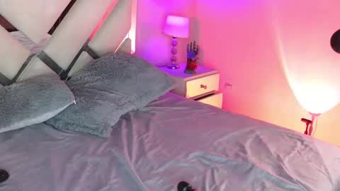 Naty Saenz online show from 02/13/25, 03:46