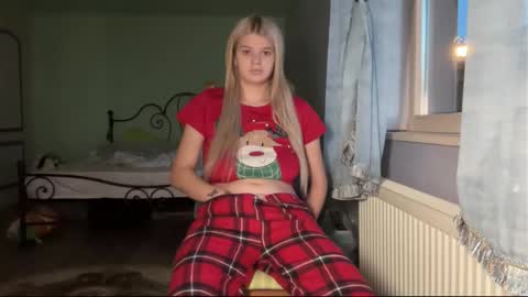 Andreea online show from 11/26/25, 05:08