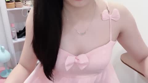 Kiki online show from 04/22/26, 02:14