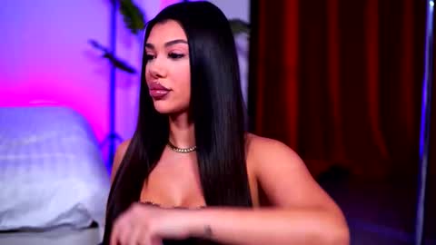 Snapshot of natydesiree chatting on 11/02/25, 10:17 Naty online show from 11/02/25, 10:17