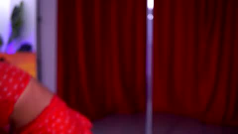 Snapshot of natydesiree chatting on 12/13/25, 07:53 Naty online show from 12/13/25, 07:53