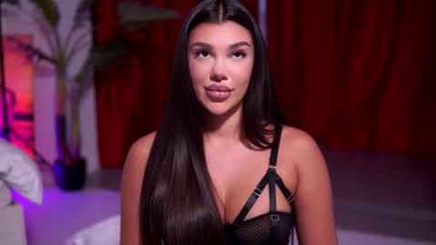 Naty online show from 02/01/26, 07:23