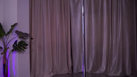 Naty online show from 03/02/26, 08:04