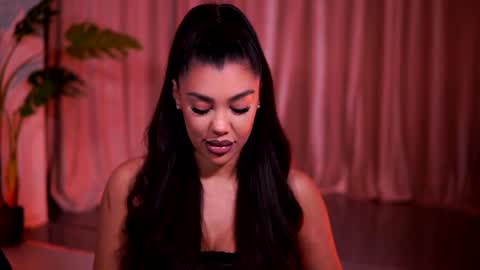 Naty online show from 04/07/26, 07:14