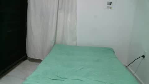      online show from 02/01/25, 02:47