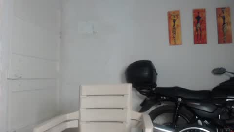 Snapshot of natzumi_mcqueen chatting on 01/03/25, 11:57 Stella Mcqueen online show from 01/03/25, 11:57