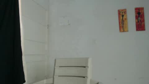 Snapshot of natzumi_mcqueen chatting on 02/01/25, 03:39 Stella Mcqueen online show from 02/01/25, 03:39