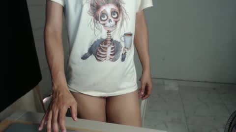 Snapshot of natzumi_mcqueen chatting on 03/11/25, 12:39 Stella Mcqueen online show from 03/11/25, 12:39