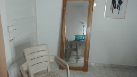 Stella Mcqueen online show from 04/15/26, 10:32