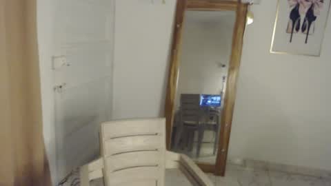 Stella Mcqueen online show from 04/19/26, 09:17