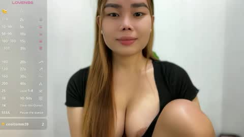 Snapshot of natzumiee_ chatting on 03/01/26, 05:37 Shuvee Keiko Half Japanese Half Pinay online show from 03/01/26, 05:37