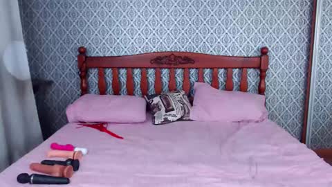 Snapshot of naughty0shy77anna chatting on 01/26/25, 12:11 naughty0shy77anna online show from 01/26/25, 12:11