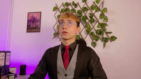 Christopher  Chris online show from 02/10/26, 01:48