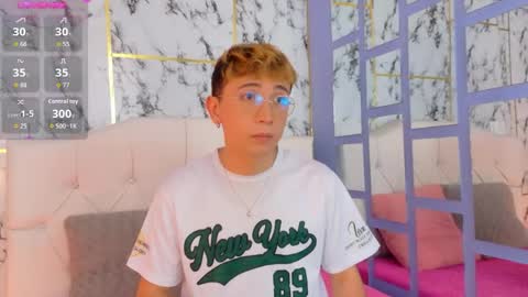 Christopher  Chris online show from 04/04/26, 03:09