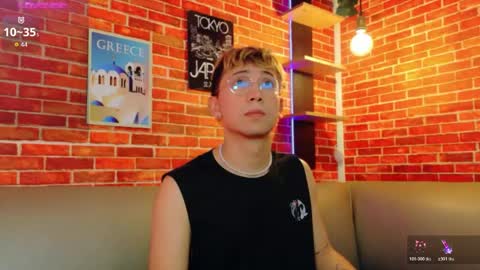 Christopher  Chris online show from 04/11/26, 03:27