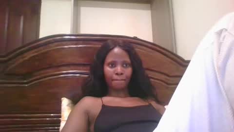 Snapshot of naughty_babe000 chatting on 01/11/25, 04:03 alisha online show from 01/11/25, 04:03