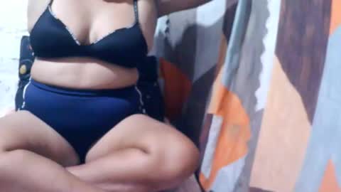 Snapshot of naughty_baby25 chatting on 05/18/26, 01:17 Hannah online show from 05/18/26, 01:17
