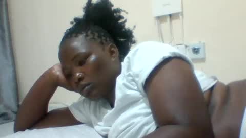 Snapshot of naughty_baddie5 chatting on 07/05/26, 11:23 candy online show from 07/05/26, 11:23