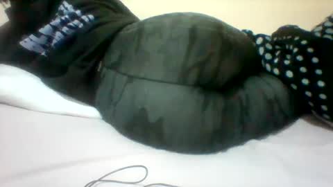 Snapshot of naughty_baddie5 chatting on 07/22/26, 09:06 candy online show from 07/22/26, 09:06