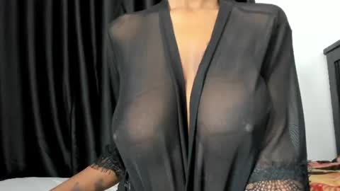 Snapshot of naughty_dreamss chatting on 07/05/26, 12:50 naughty_dreamss online show from 07/05/26, 12:50
