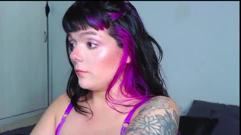 Em  please help me reach 100 thumbs up 3 online show from 04/24/26, 12:57