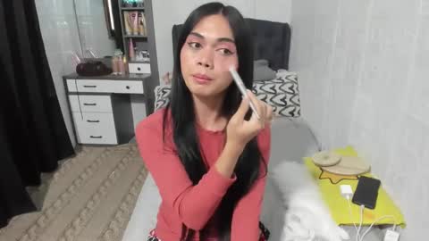 emma online show from 02/02/25, 02:59