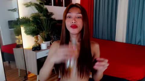 Snapshot of naughty_francine chatting on 07/23/26, 01:58 naughty_francine online show from 07/23/26, 01:58