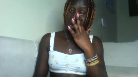 Snapshot of naughty_hickie chatting on 11/25/25, 09:26 HICKIE online show from 11/25/25, 09:26