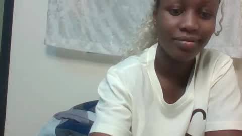 Snapshot of naughty_kesh chatting on 06/29/26, 10:15 kesh online show from 06/29/26, 10:15