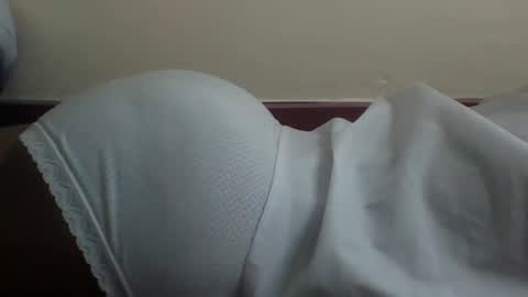 Snapshot of naughty_kesh chatting on 07/20/26, 10:18 kesh online show from 07/20/26, 10:18