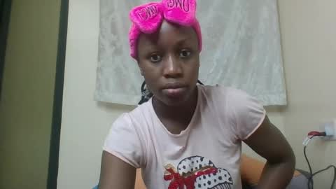 Snapshot of naughty_kesh chatting on 07/25/26, 09:29 kesh online show from 07/25/26, 09:29