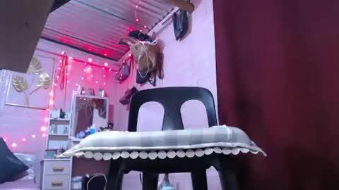 naughty_lorien143 online show from 12/18/25, 09:59