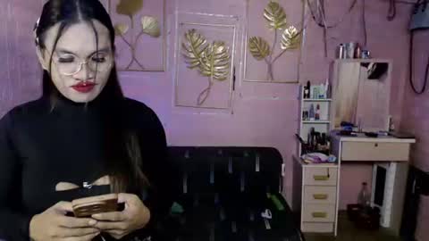 naughty_lorien143 online show from 03/27/26, 11:43
