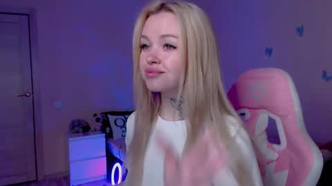 Snapshot of naughty_mablee chatting on 05/07/26, 12:27 Mable online show from 05/07/26, 12:27