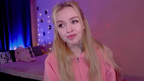 Snapshot of naughty_mablee chatting on 05/24/26, 12:59 Mable online show from 05/24/26, 12:59