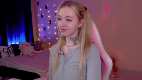 Snapshot of naughty_mablee chatting on 06/05/26, 01:12 Mable online show from 06/05/26, 01:12