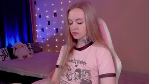 Snapshot of naughty_mablee chatting on 06/20/26, 12:58 Mable online show from 06/20/26, 12:58