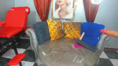 ESMERALDA online show from 11/23/25, 03:17